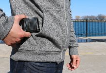 Universitários dos EUA criam carregador de celular que captura energia de atividades físicas