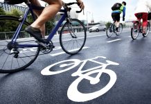 Projeto premia funcionários que optem ir de bicicleta ao trabalho