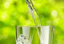 Você sabe o que é água desmineralizada?