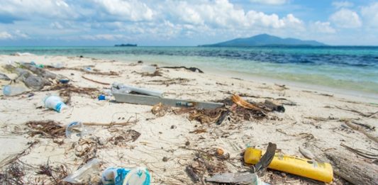 ilha-com-maior-concentracao-de-lixo-plastico-do-planeta-2