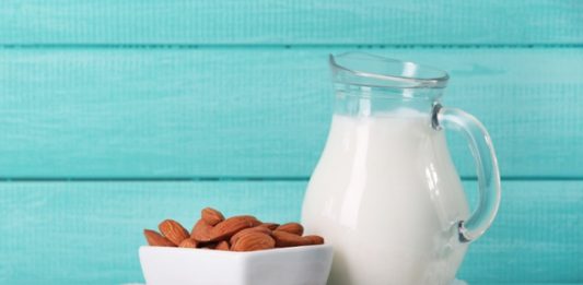 leite-amendoas-2