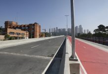São Paulo inaugura ponte com espaço para pedestres e ciclovia