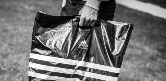 sacolas-de-plastico-da-adidas-deixarao-de-ser-utilizadas-2