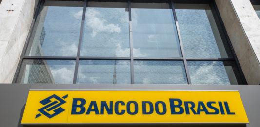 Facade of banco do brasil branch
